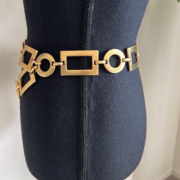 ESCADA Women’s Abstract Shapes Belt Gilded Gold Tone Vintage Square Circle Belt - Picture 9 of 16